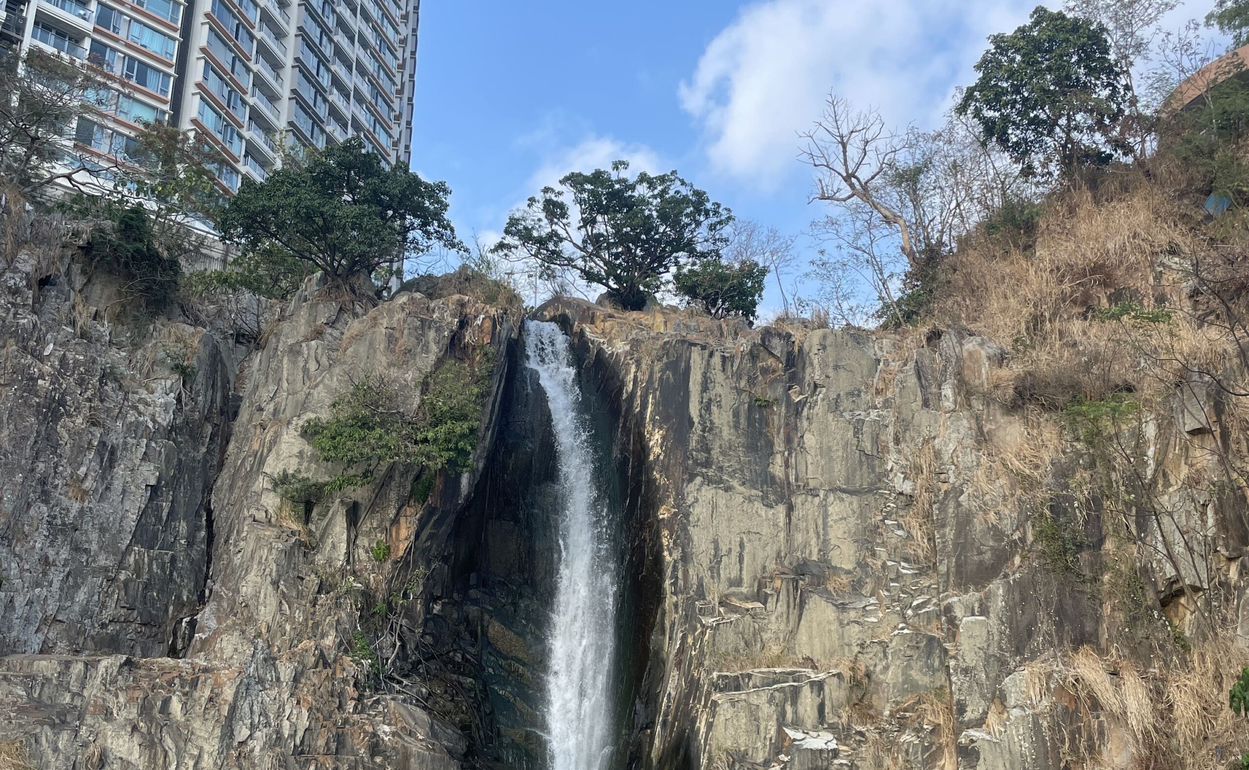 崝．飛瀑